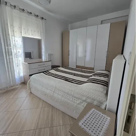 Appartement Rest By The Durrës